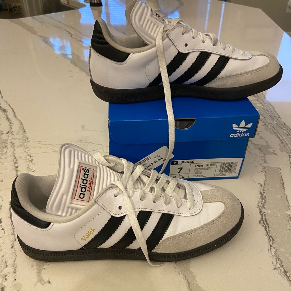 Adidas Sambas in white with black stripes. Size 8 Women